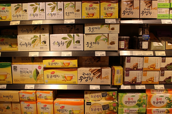 Things You Should Buy At The Korean Supermarket – Seoul Insiders' Guide